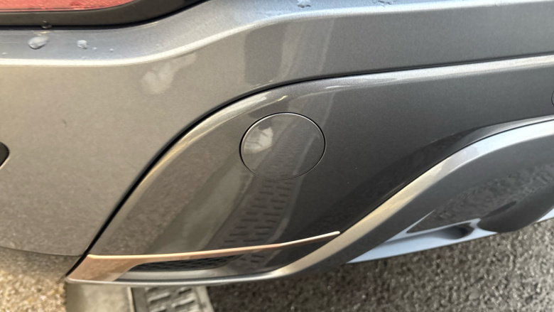 Land Rover Range Rover Evoque 2.0 D200 R-Dynamic SE 5dr Auto Diesel Hatchback